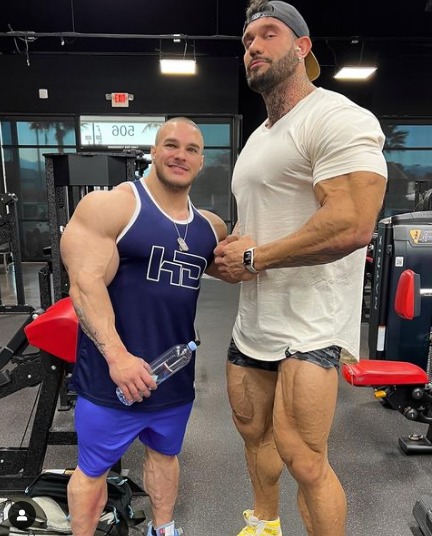 巨人健美者 Lucas Lakutsin與IFBB Pro Nick Walker